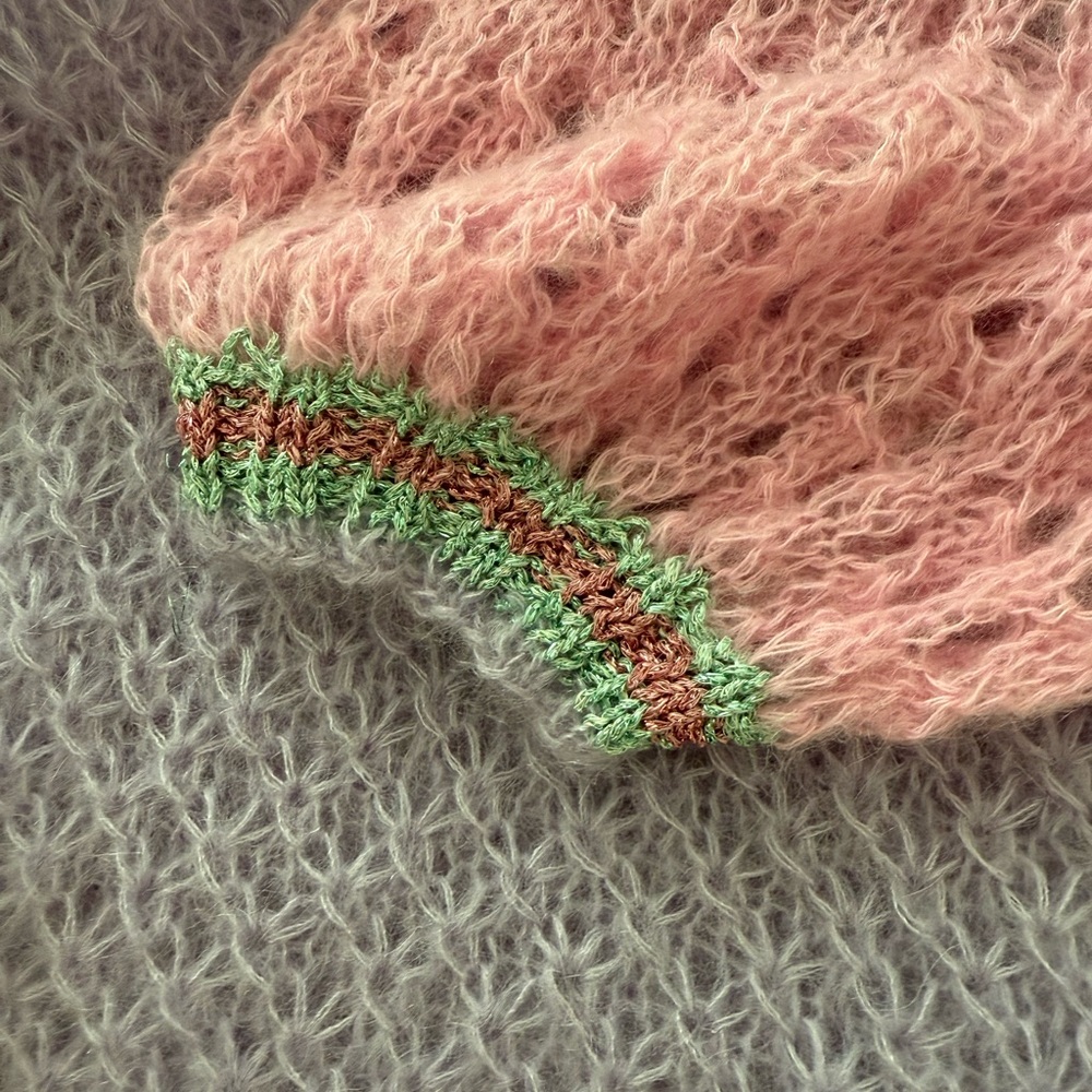 NWT Rose Carmine Mohair Balloon Sleave Sweater M - Picture 3 of 8